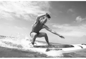 The Jetpack G3 maxes out at 44kmh (27.3mph), or choose the Jetpack G3 PRO to get 56kmh (34.8mph)