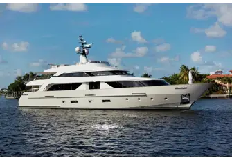 Superyacht M