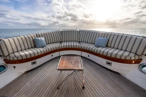 Main deck aft